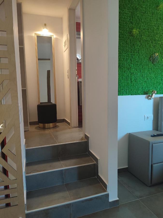 Theasis 5 Luxury Studio With Sea View 新马尔马拉斯 外观 照片